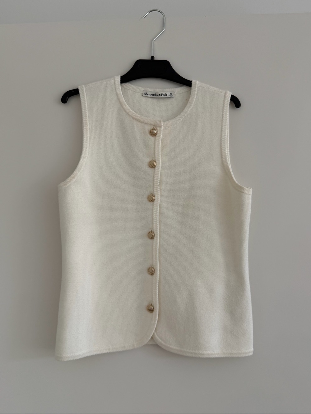 Abercrombie & Fitch Cream Knit Buttoned Vest